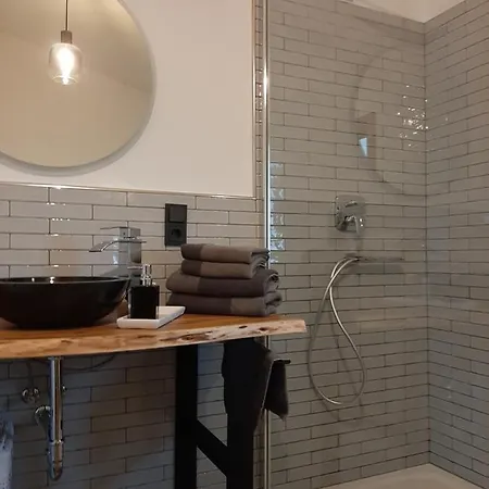 Loftwohnung Mit Bergblick Appartamento *