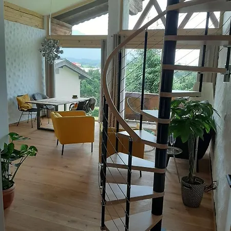 Apartment Loftwohnung Mit Bergblick