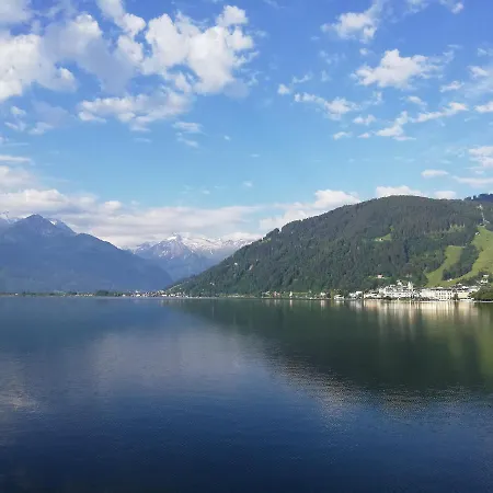 Loftwohnung Mit Bergblick Appartamento